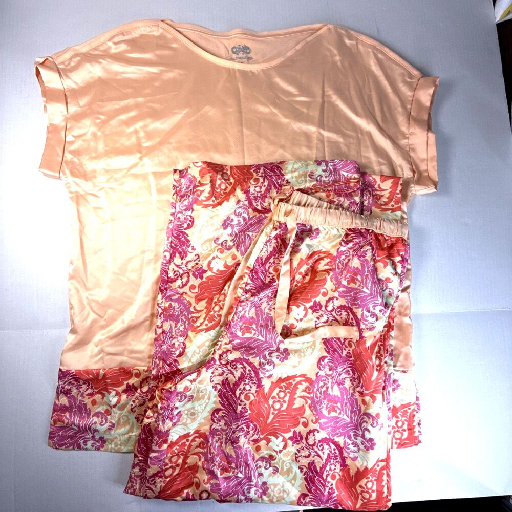 NEW Cabernet 2 Piece Pajama Set Size Large Satin Loungewear Pants PINK/Peach